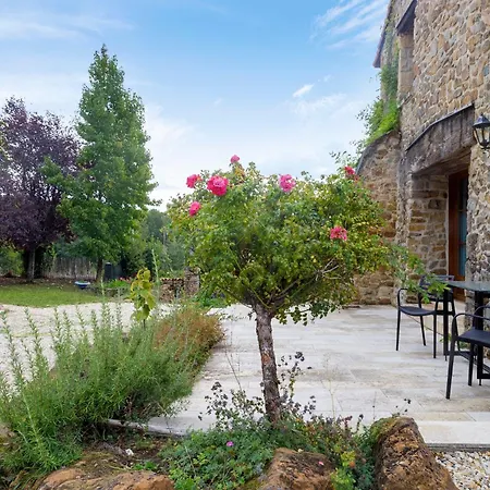 Domaine De Bellac - 32 Personnes *