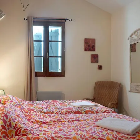 Ferienhaus Domaine De Bellac - 32 Personnes *