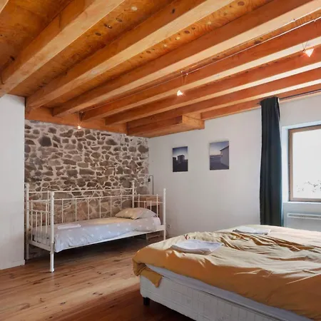 Domaine De Bellac - 32 Personnes Ferienhaus
