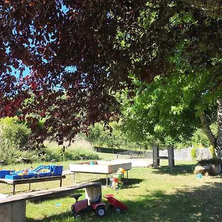 Domaine De Bellac - 32 Personnes Ferienhaus *